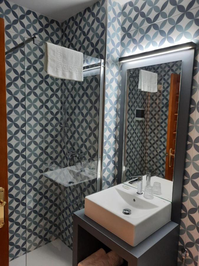 Hotel Mairena Майрена дел Алкор Екстериор снимка