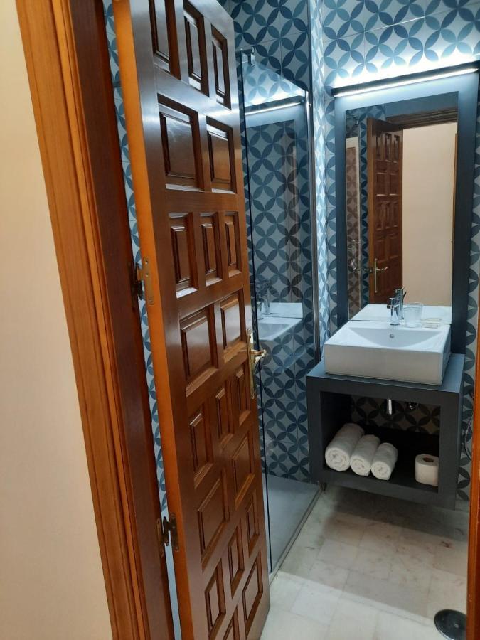 Hotel Mairena Майрена дел Алкор Екстериор снимка