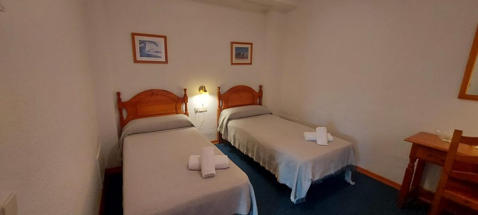 Hotel Mairena Майрена дел Алкор Екстериор снимка